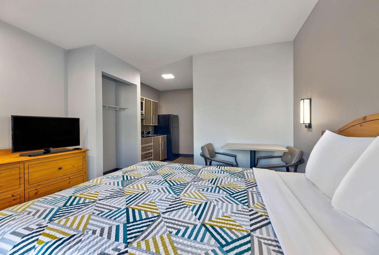 Hotel 6-north Richland Hills, Tx - Worth North Richland Hills